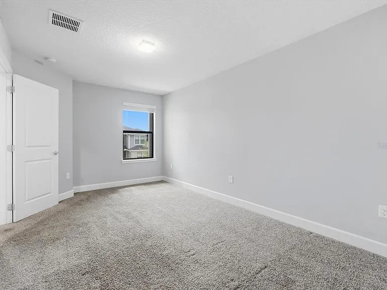 Terra Esmeralda Dr — Photo 15