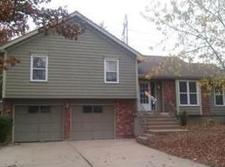 9801 N Highland Ave, Kansas City, MO 64155