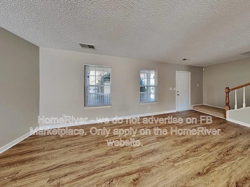 3 bed, 3.0 bath, 1424 sqft, $1,795 — Photo 3