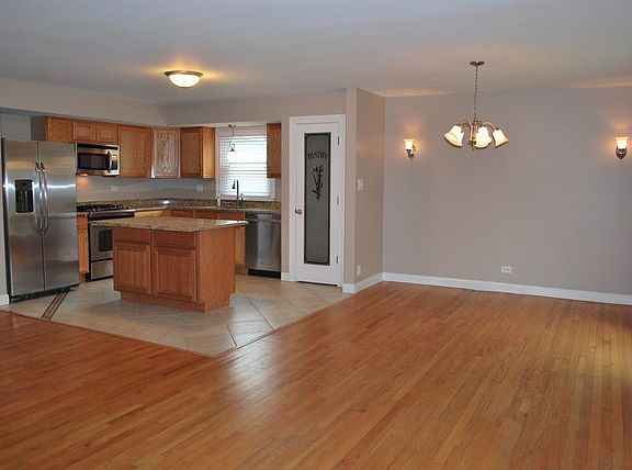 3rd image of 917 Ironwood Ave