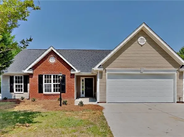 2634 Mid Salem Ct, Winston Salem, NC 27103