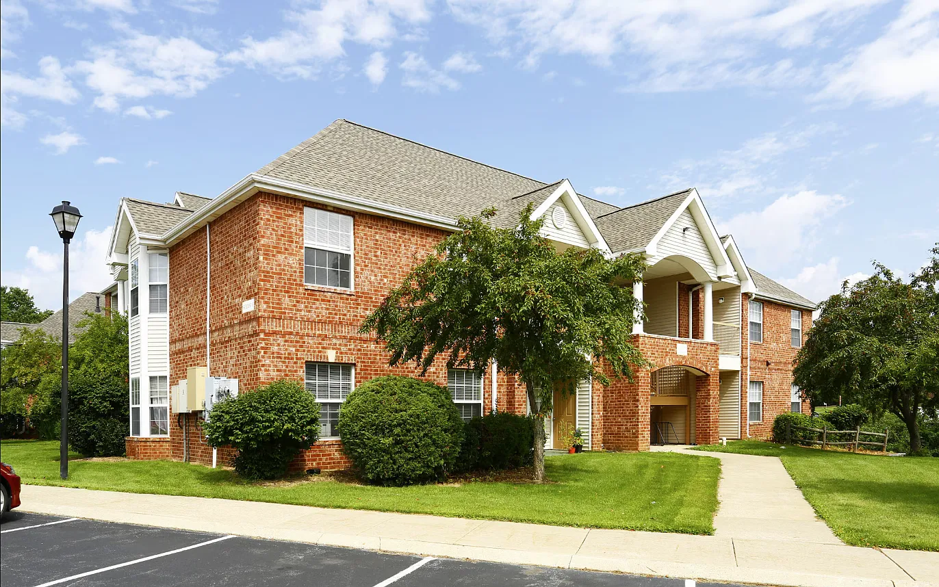 3 bed, $1,800 — Photo 1