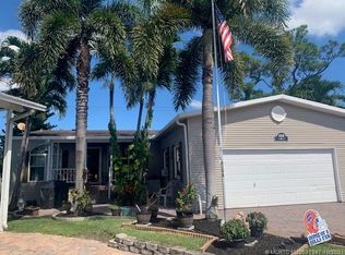 6194 N Ash Ln, Lake Worth, FL 33462