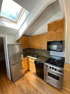 Rented by ONE Manhattan Real Estate | media 7