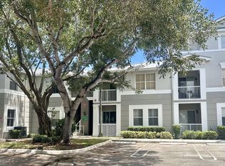 1002 Shoma Dr, Royal Palm Beach, FL 33414