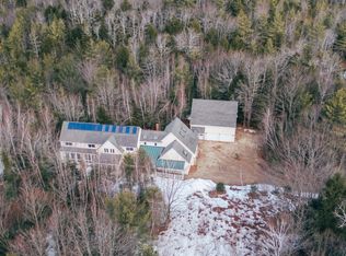 1 Blackthorne Ln, Gray, ME 04039