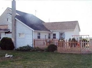 18620 Webster Rd, Bowling Green, OH 43402