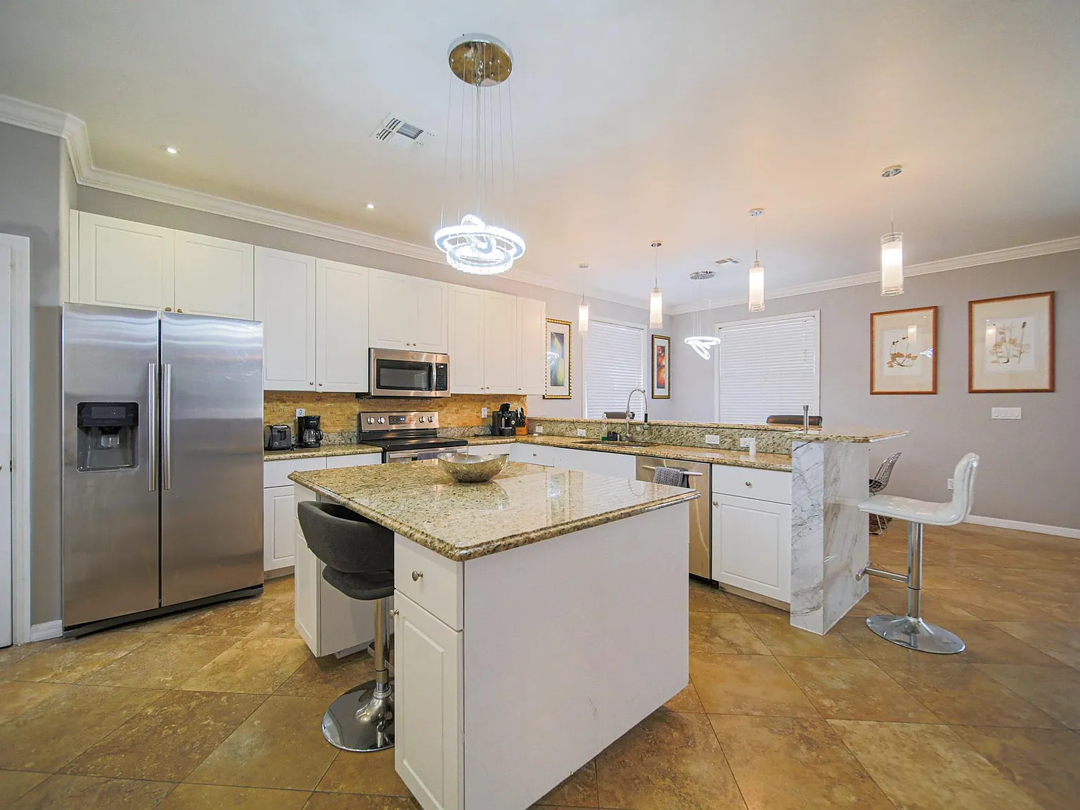 4 bed, 3100 sqft, $3,500 — Photo 4
