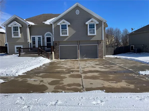 11037 N Belleview Ave, Kansas City, MO 64155