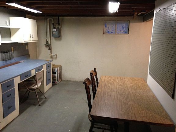 3rd image of 5845 Barrett Dr