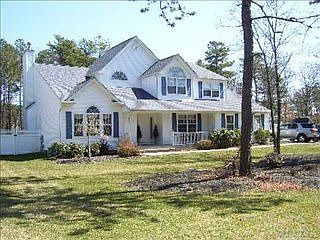 1st image of 19 Rockhill Cir