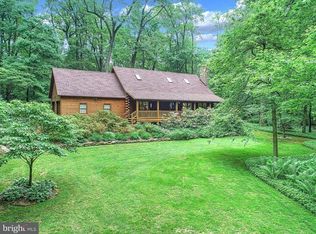 5330 Waltersdorff Rd, Spring Grove, PA 17362