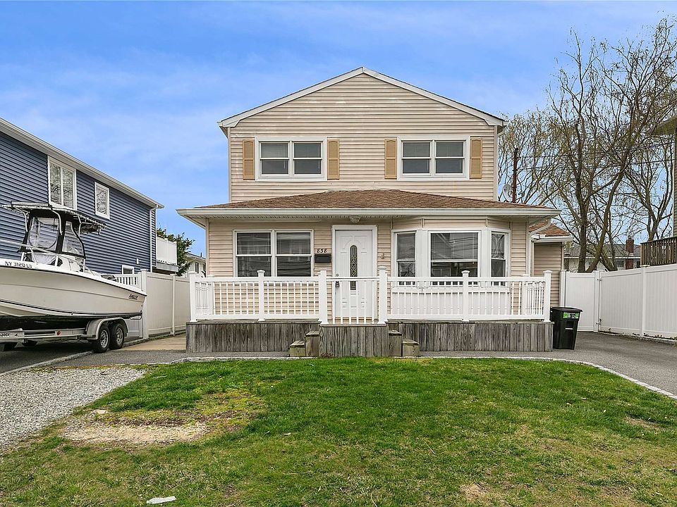 838 Surf Street, Lindenhurst, NY 11757 Zillow