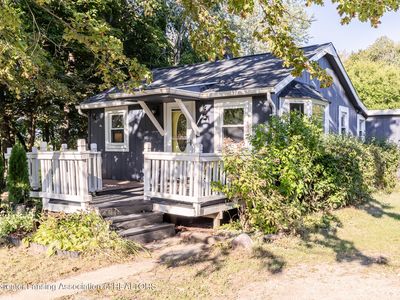 16653 Jerry Rd, Lansing, MI, 48906