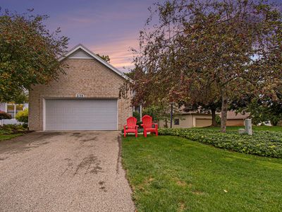 2138 S Cross Creek Dr SE, Grand Rapids, MI, 49508