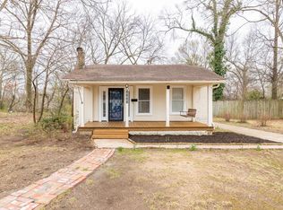 3755 Carnes Ave, Memphis, TN 38111