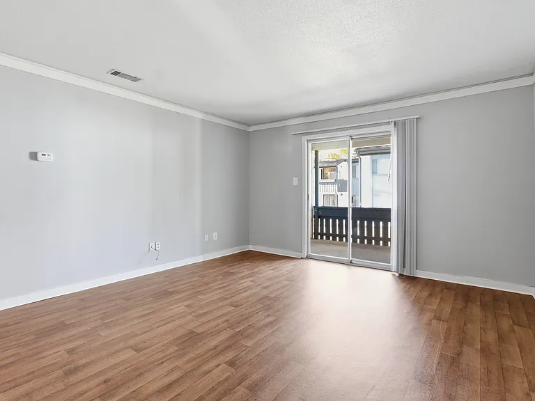 Reserve at Midtown — Photo 13