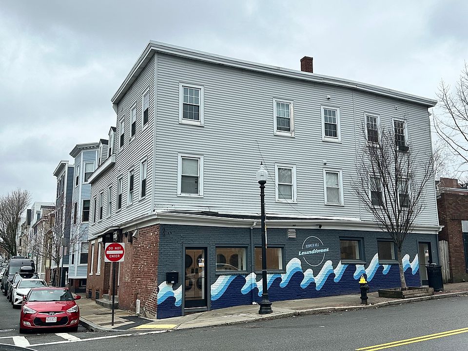 2nd image of 89 Green St