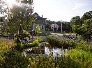 681 Ocean Ave, Portland, ME 04103