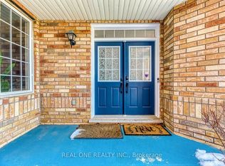 1342 Weir Chas, Mississauga, ON L5V 2X1