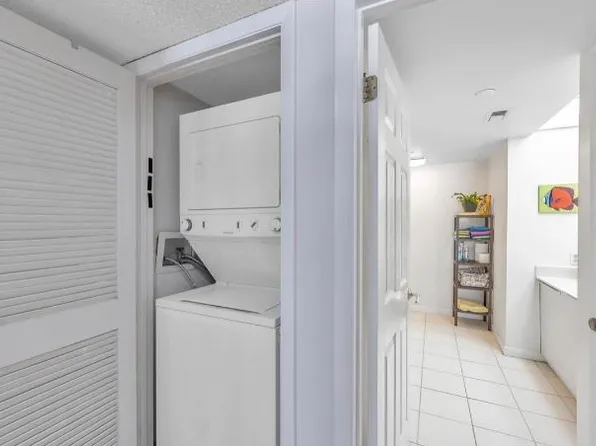 1480 Gulf Blvd APT 108, Clearwater, FL 33767