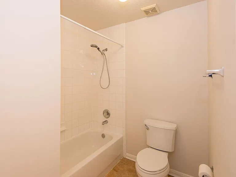 2207 Ames St — Photo 18