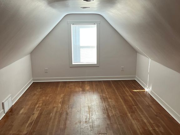 5th image of 707 11th St S