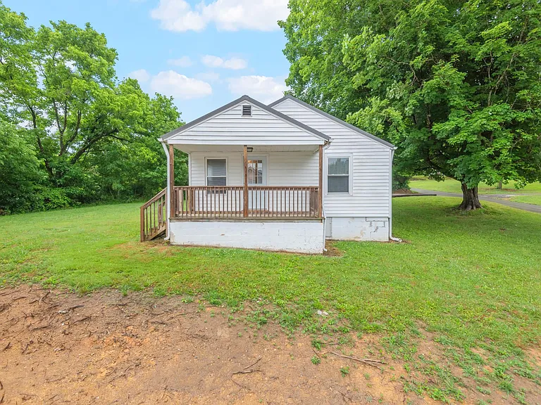 1709 Forrester Rd — Photo 3