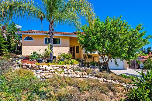 1237 Sandra Cir Photo 1
