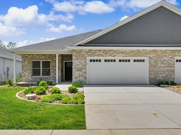 516 S 6th St, Fairbury, IL 61739