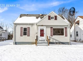 5220 Henry St, Maple Hts, OH 44137