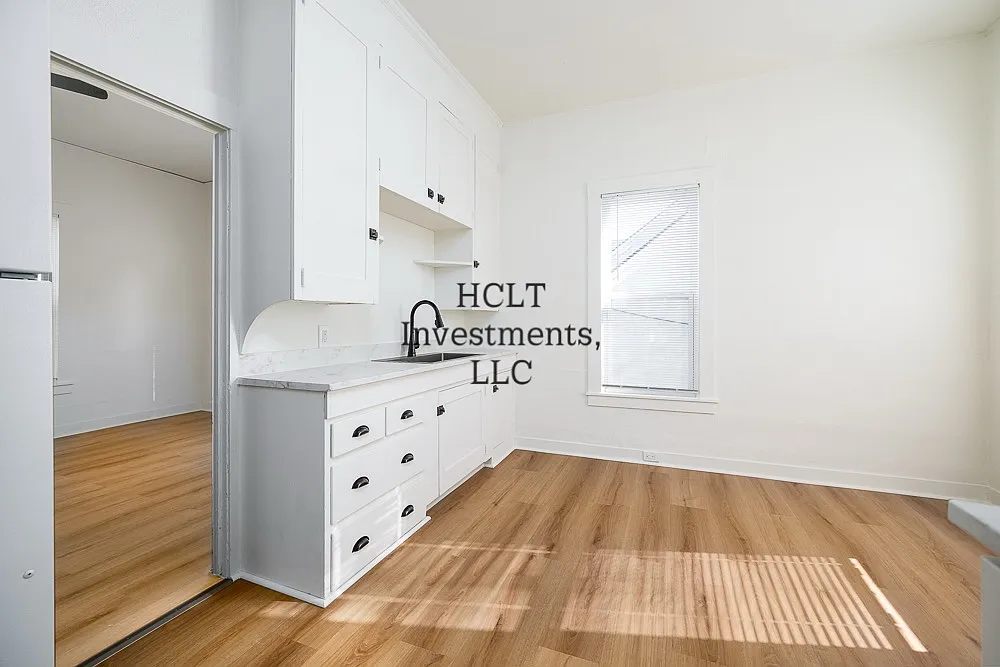2 bed, 1100 sqft, $1,600 — Photo 4
