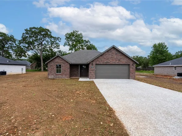 508 Pioneer Ln, Gentry, AR 72734