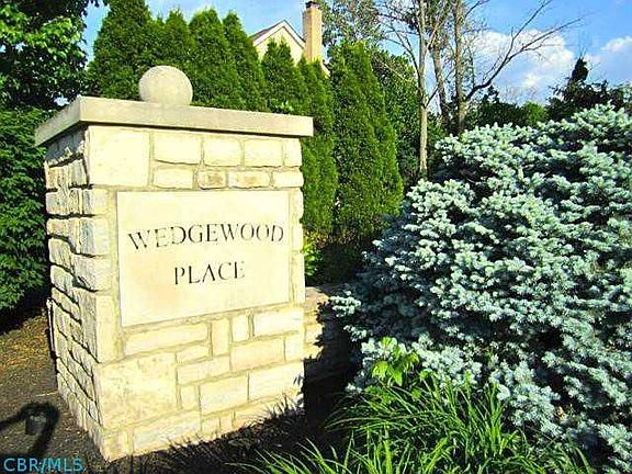 5th image of 3865 Wedgewood Place Dr