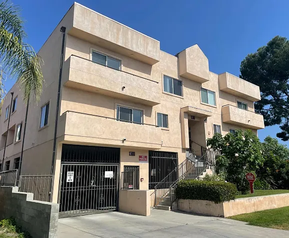 6344 Denny Ave #7