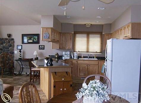 1020 & 1028 Riverside 033.jpg