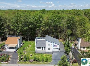 973 Country Place Dr, Tobyhanna, PA