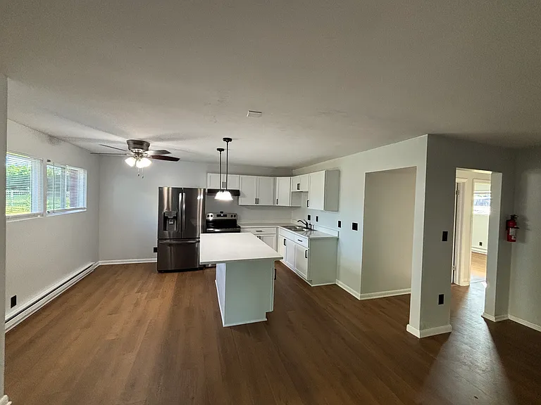 Woodlake Ct — Photo 1