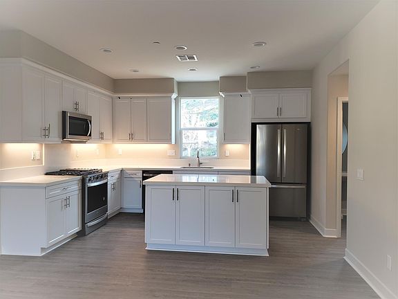 2nd image of 4356 Saint Cloud Way Unit 3