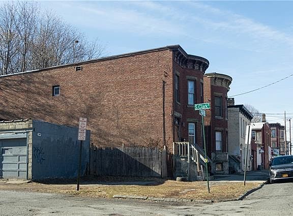 3rd image of 171 S William St