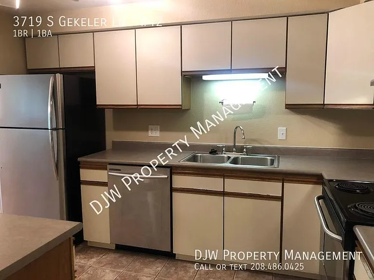 3719 S Gekeler Ln #42 — Photo 7