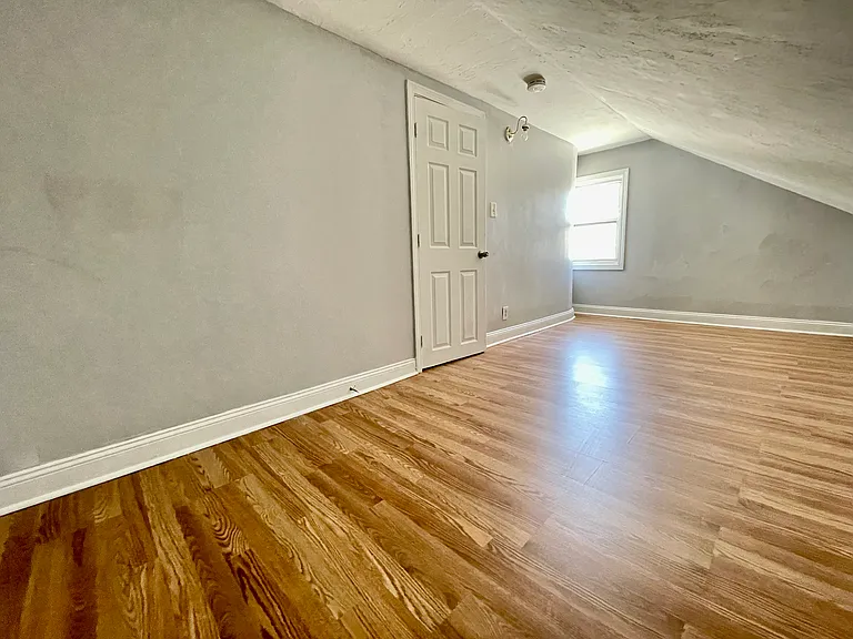 32 Gilmore St #201 — Photo 12