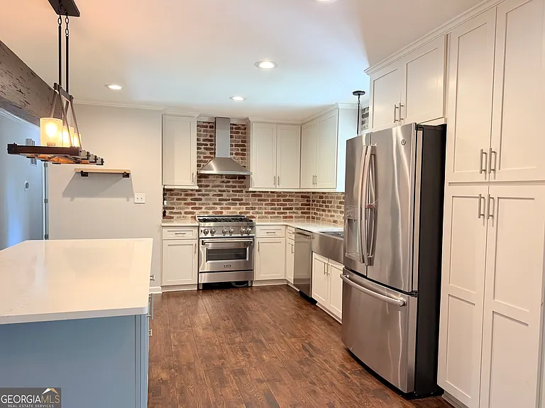295 Redwood Dr SW — Photo 9