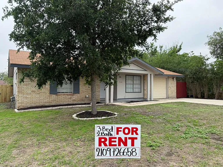 7318 Glen Trl — Photo 3