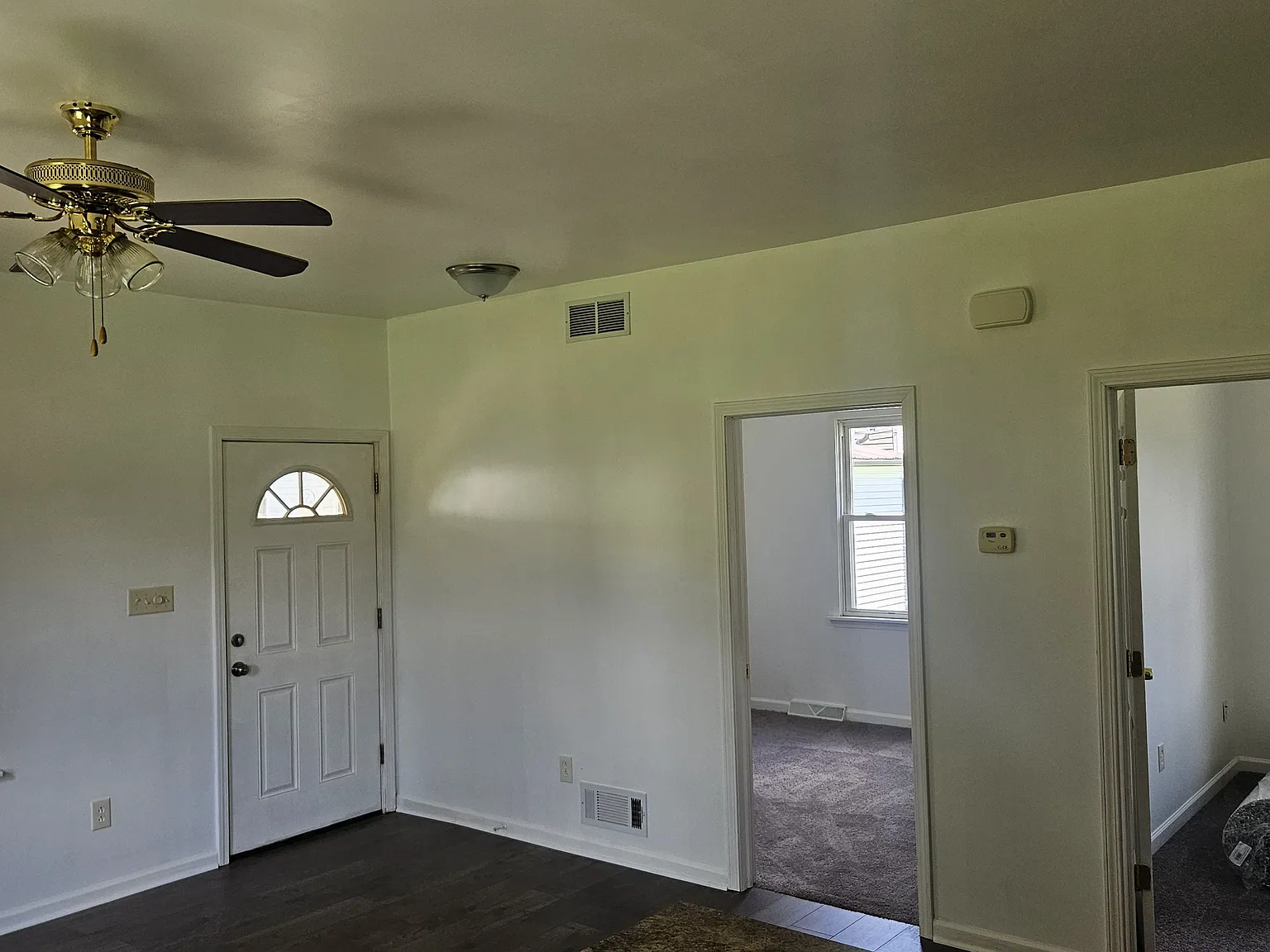 615 Chartiers Avenue — Photo 4