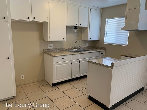 4th image of 1415 S Central St #14