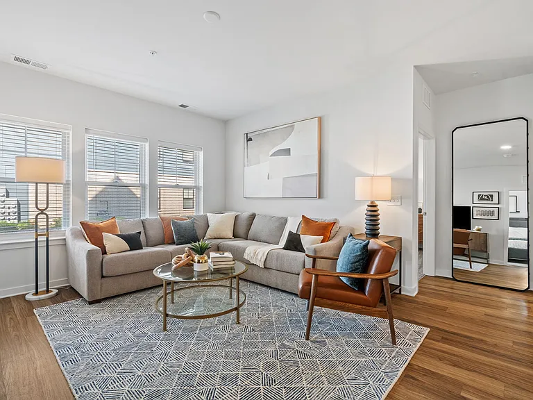 Miles - 2 Bed / 2 Bath - 1,098 Sq.Ft.