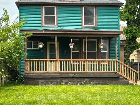451 Graham St SW