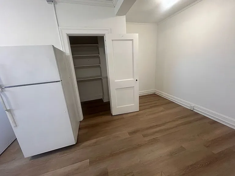 126 Westmoreland Ct — Photo 5