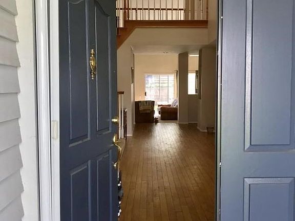 Hard Wood Entry